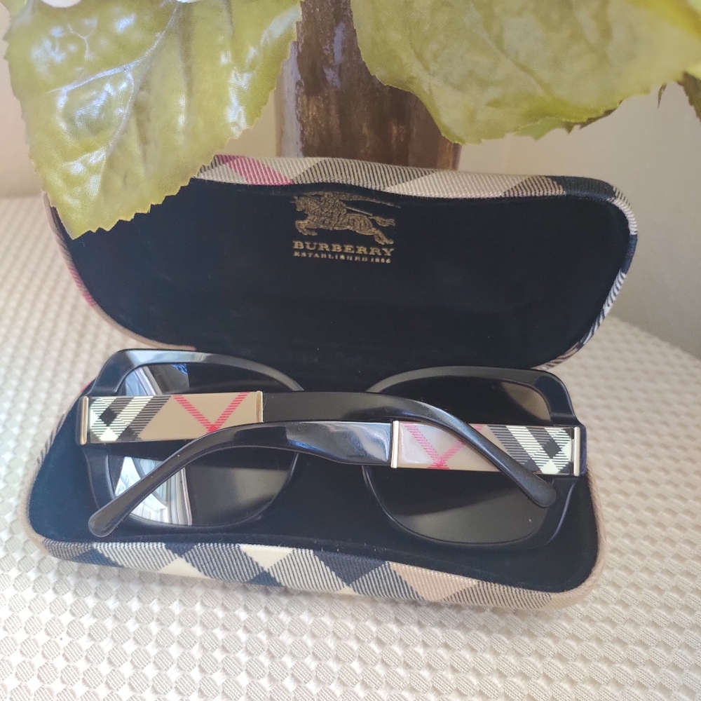 Women's Burberry Sunglasses
